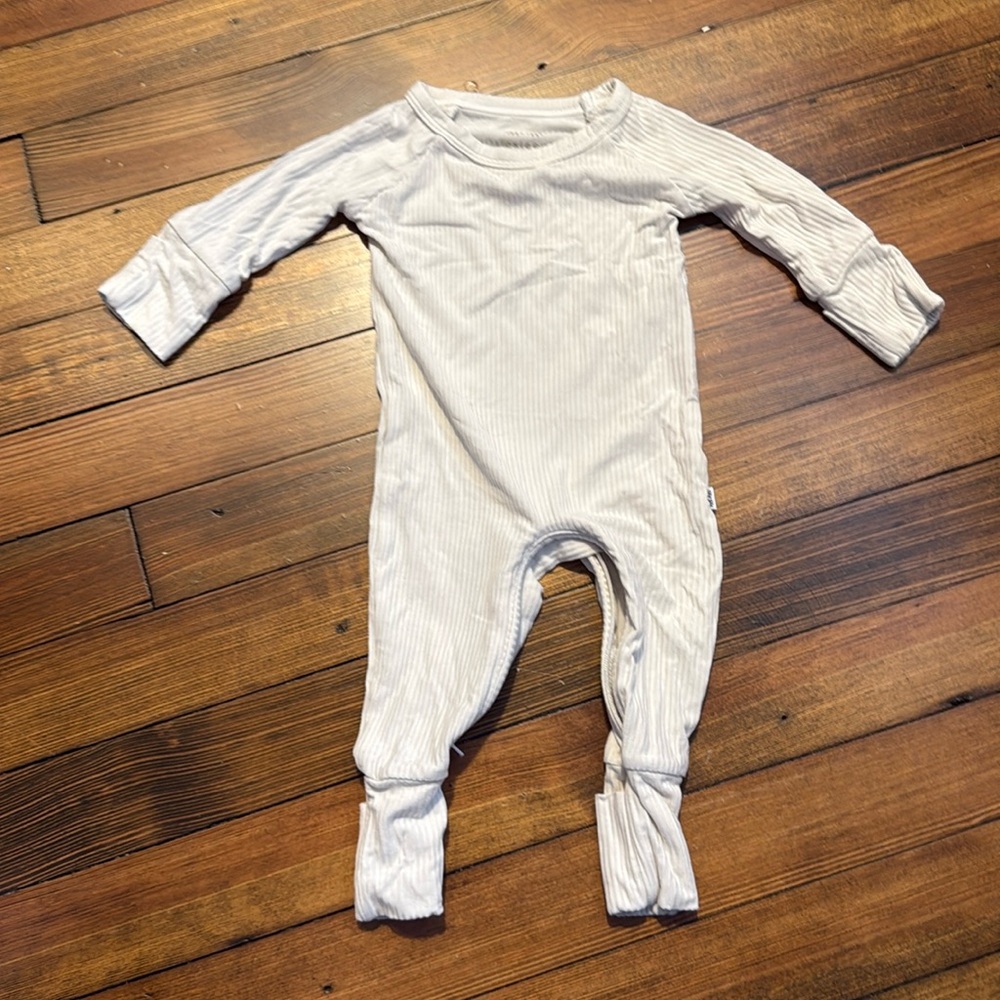 Little Sleepies Crescent Zippy Beige Newborn